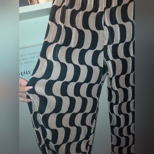 Le Lis Black and Cream Wave Pattern Wide Leg Pants